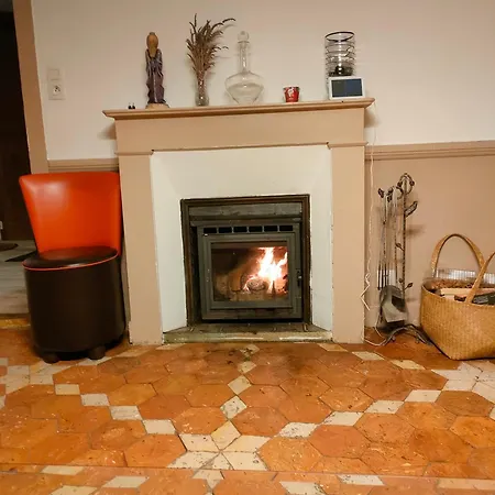 Maison Dans Le Bourg