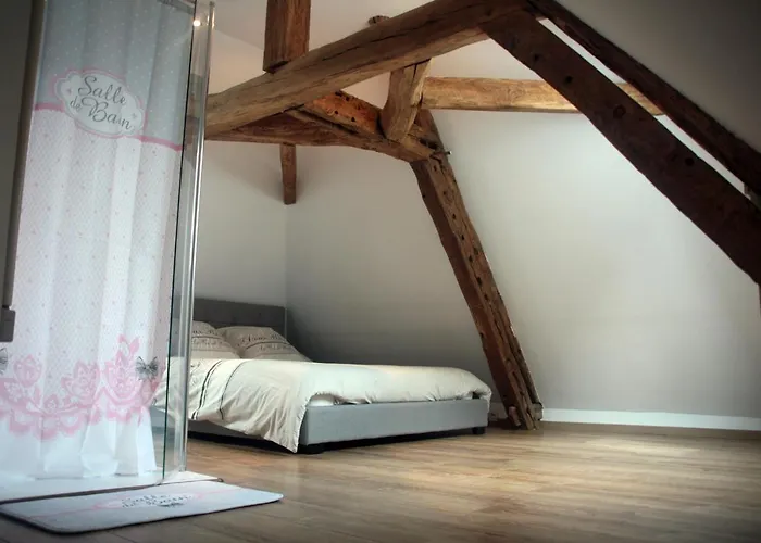 Maison Dans Le Bourg Nyaraló *