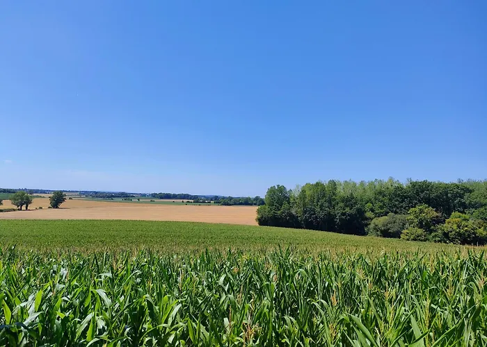 Maison Dans Le Bourg بيت للعطل *